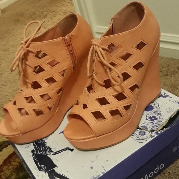 Wedges - Picture 2 of 3